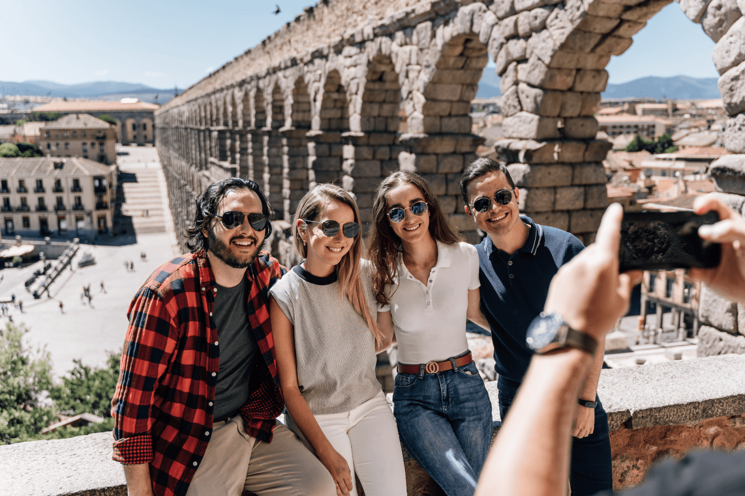 Visita guiada a Segovia, Alcázar y senderismo con AVE desde Madrid