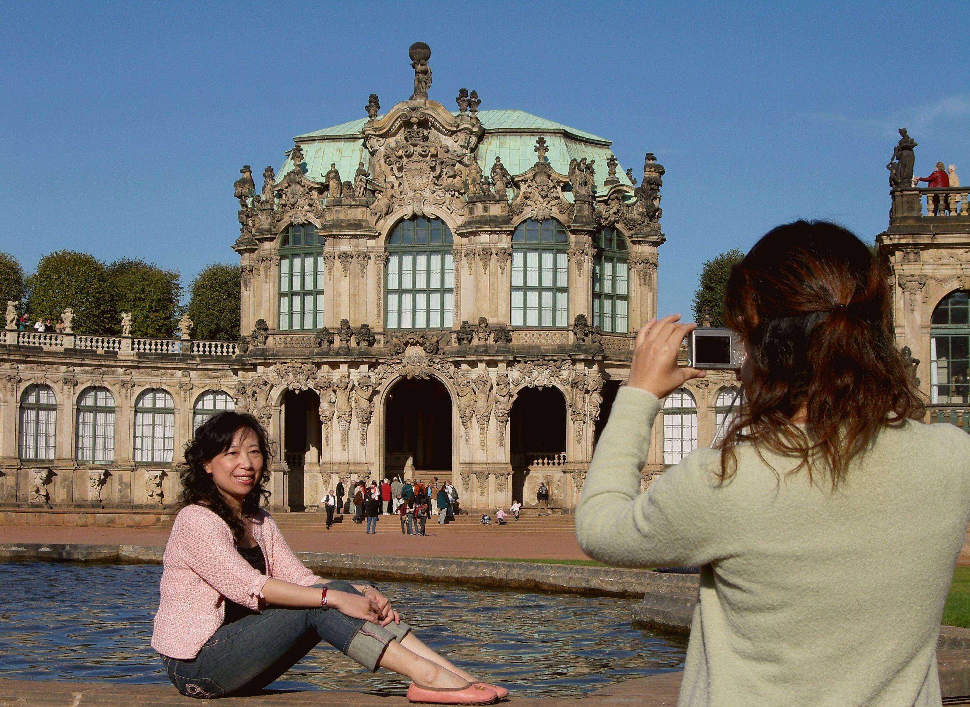 Dresde con palacio y galería Zwinger