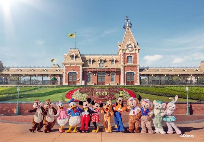 Entrada al parque Disneyland de Hong Kong