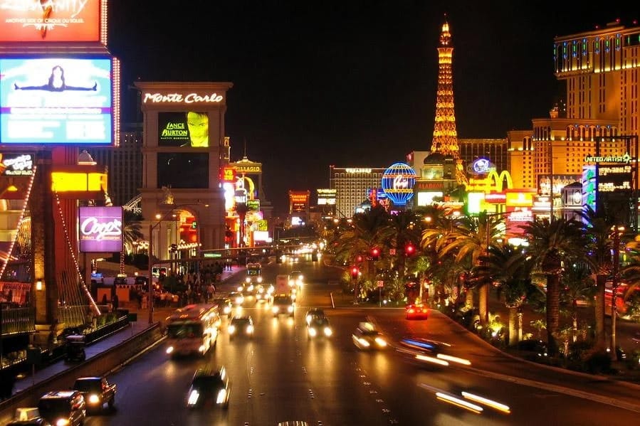Vegas Night Tour (Vegas Sign)