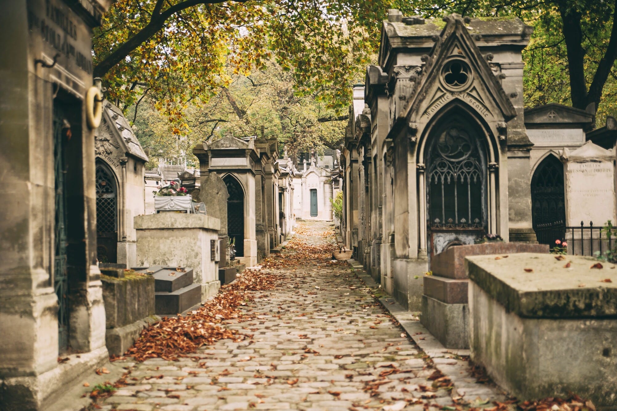 Famous Graves Tour at Père Lachaise