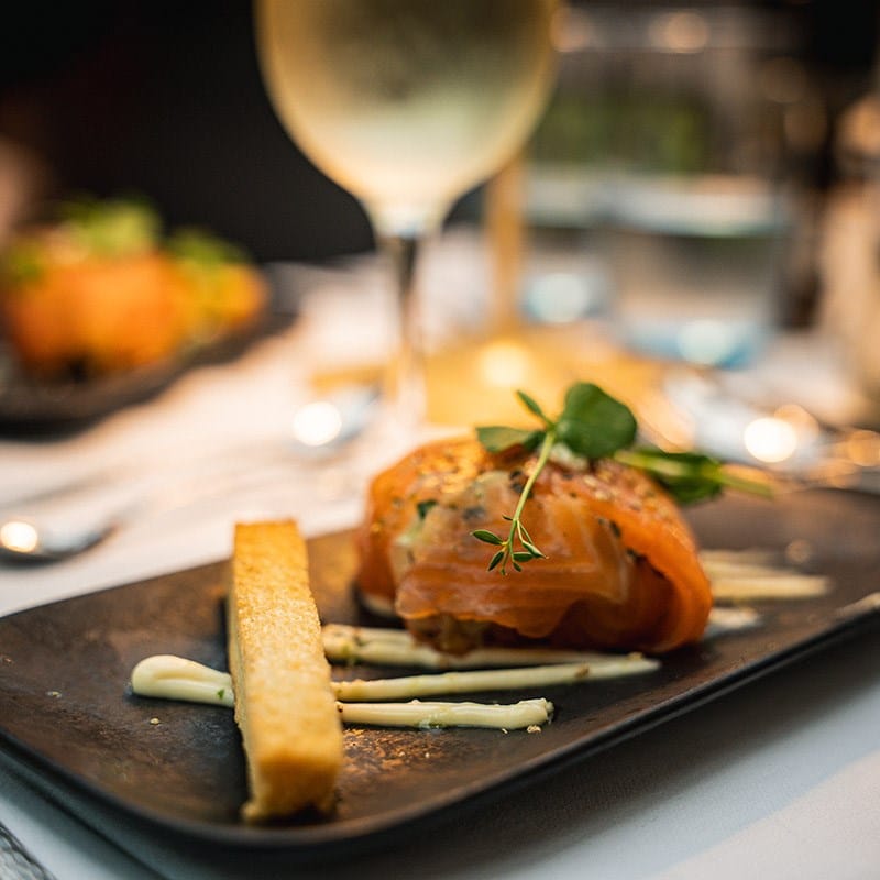 Crucero con cena de 4 pasos en Amsterdam