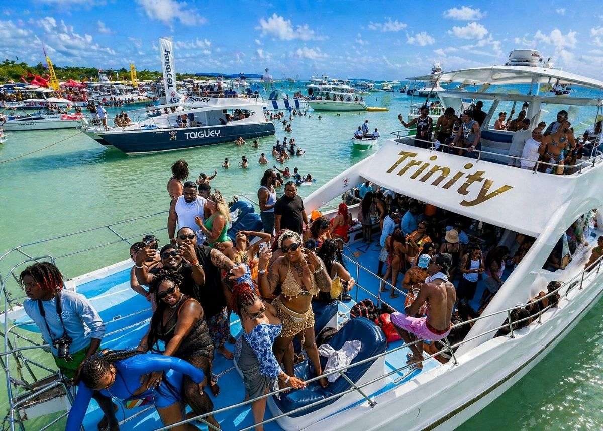 Hip Hop & Afrobeats Party Boat, Open Bar