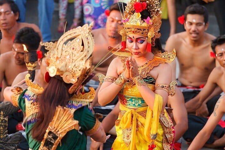 Bali clásico con Uluwatu y danza balinesa