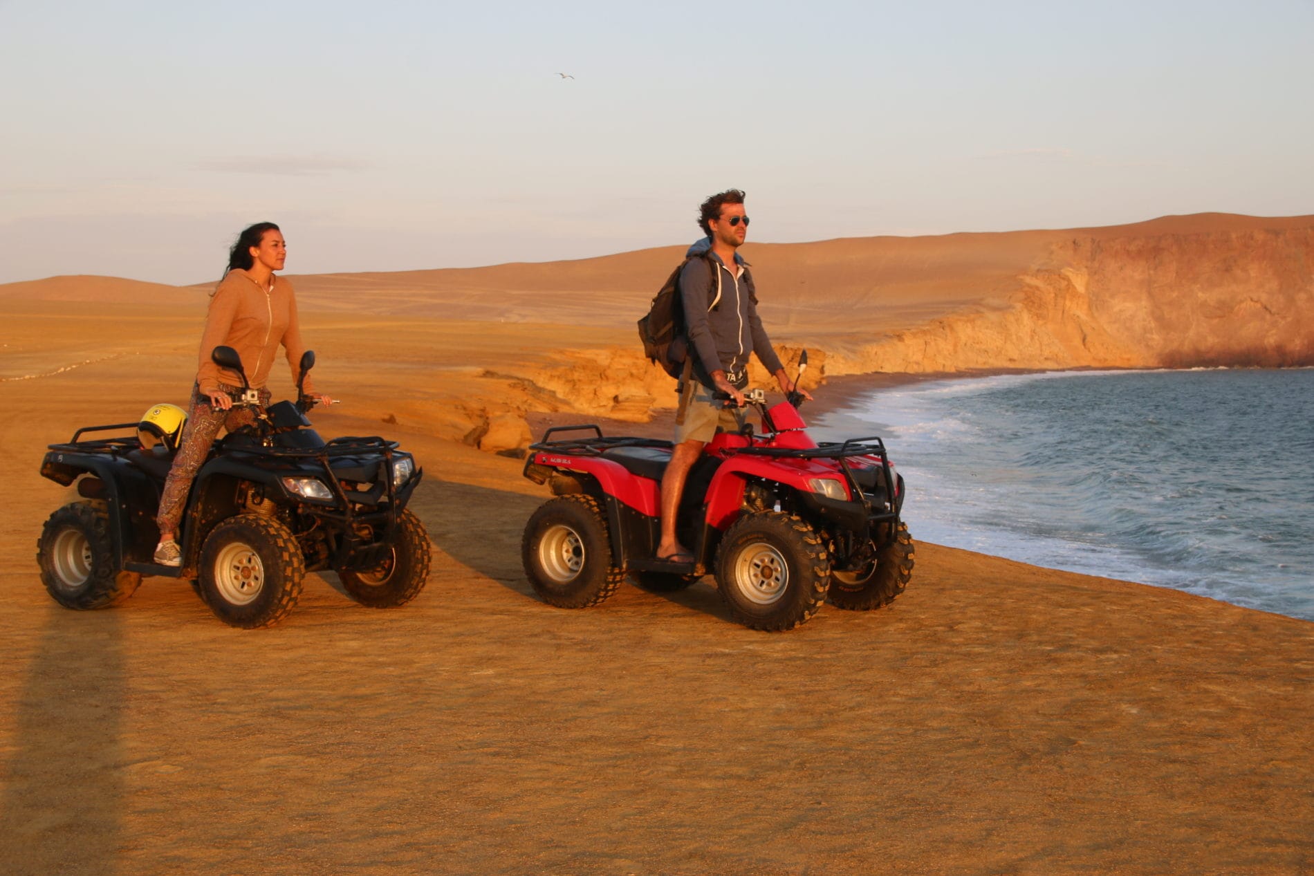 Reserva Paracas en tubulares o cuatriciclo