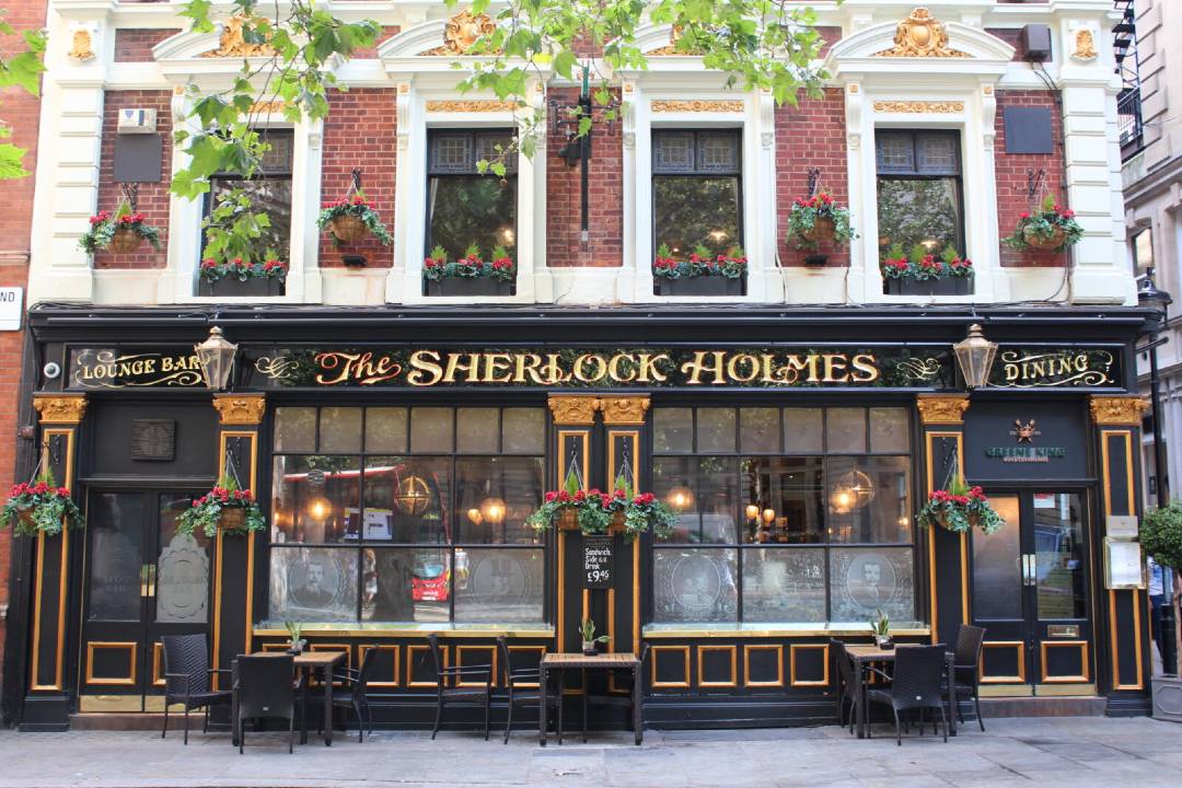 Passeio a pé por Sherlock Holmes