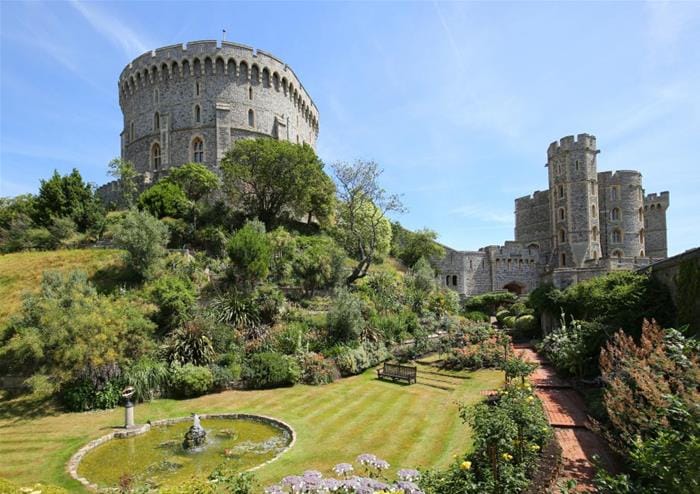 London, Windsor Castle & Hampton Court