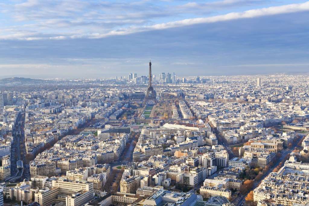 Discovering Paris and the Eiffel Tower
