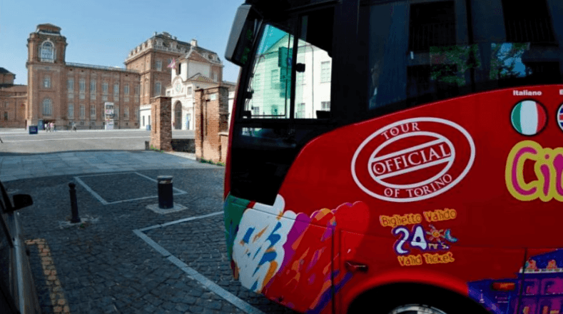 Venaria Reale y Open Bus Turín