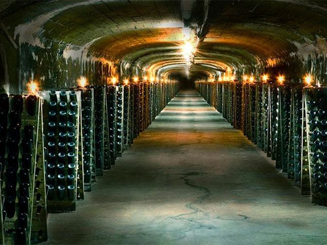 Bodega Santa Rosa: gran cava subterránea