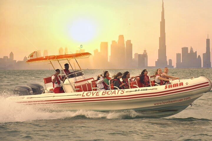 Speedboat Cruise: Atlantis and Burj Al Arab