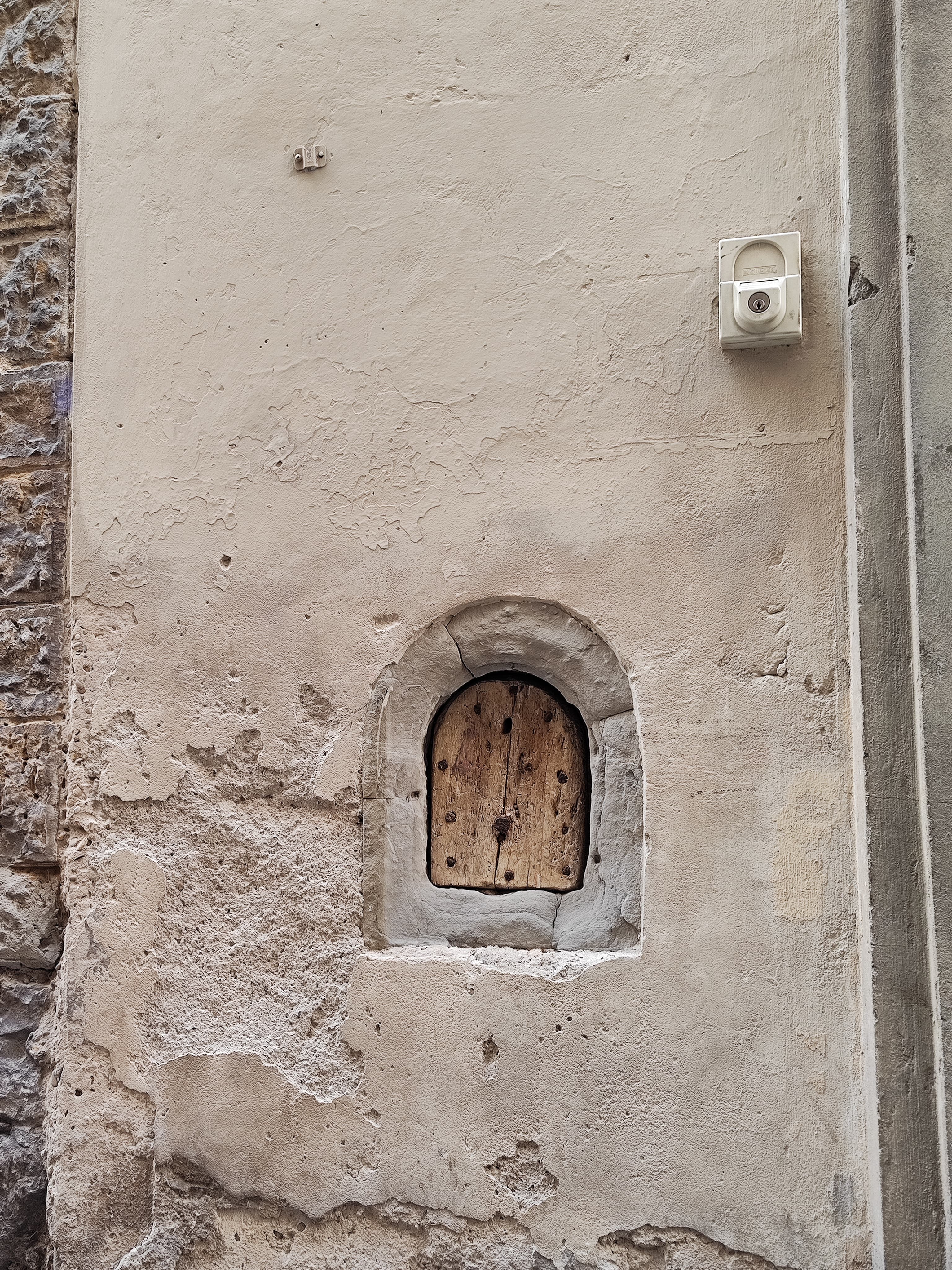 Wine Windows and Florence Secrets Tour
