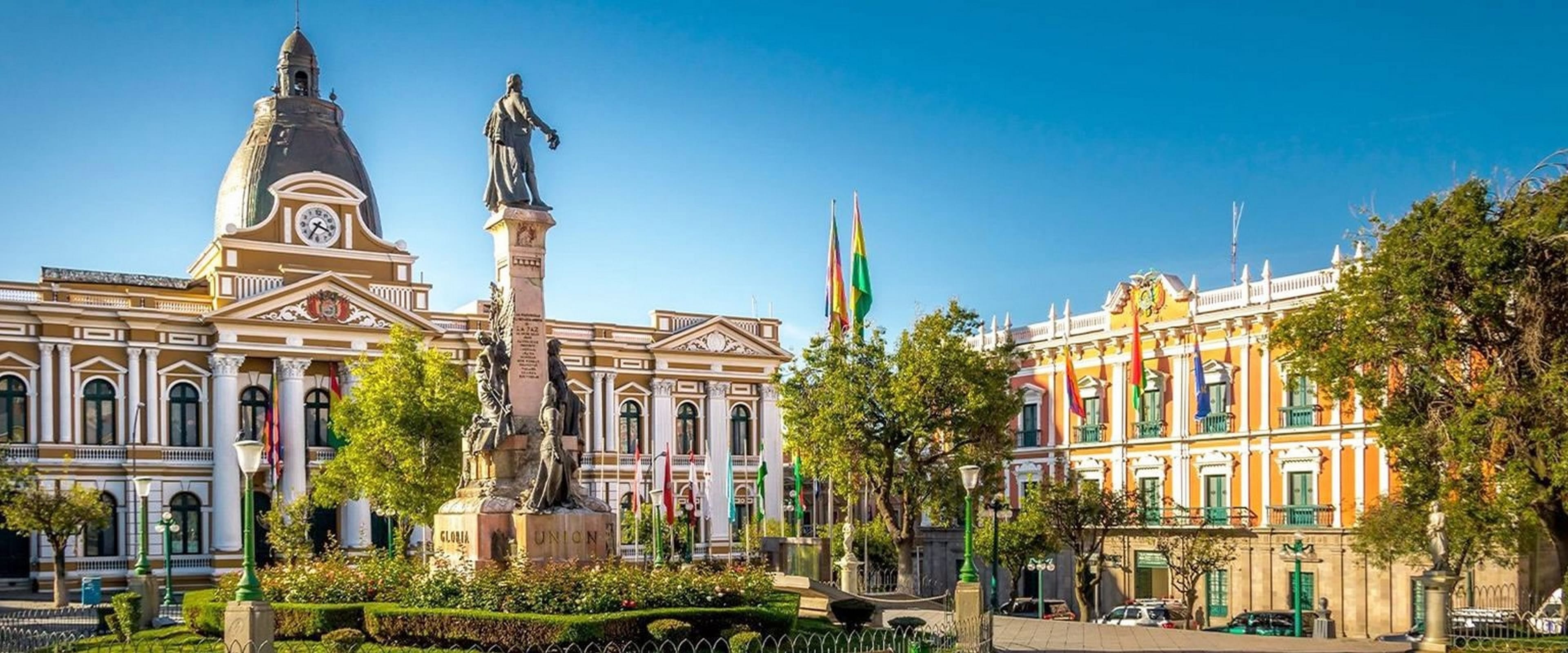 La Paz: city tour + Valle de la Luna