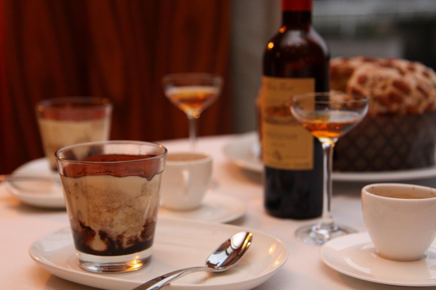 Preparación de tiramisú en grupo reducido