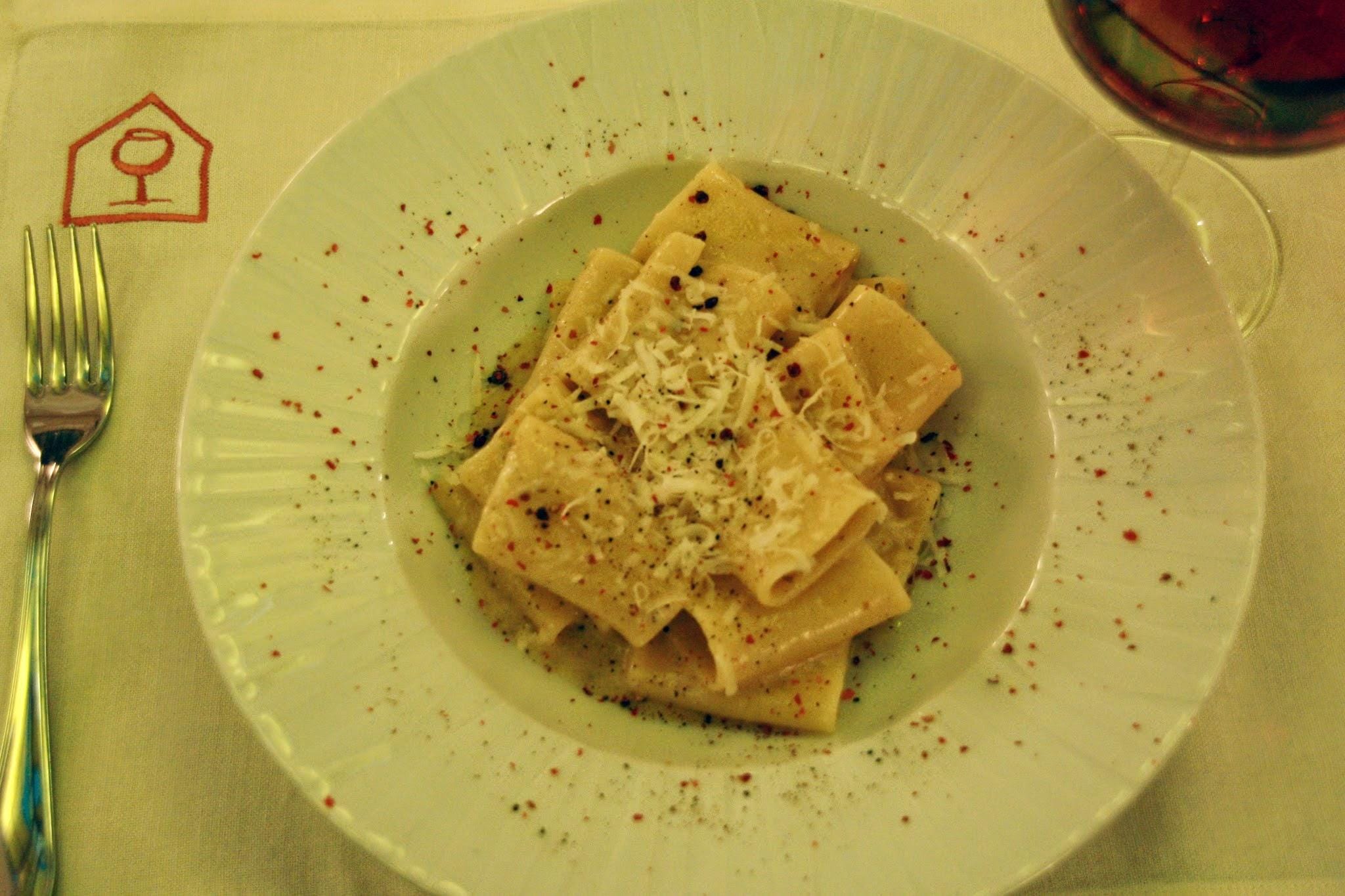 Cena gourmet y vinos en zona Panteón