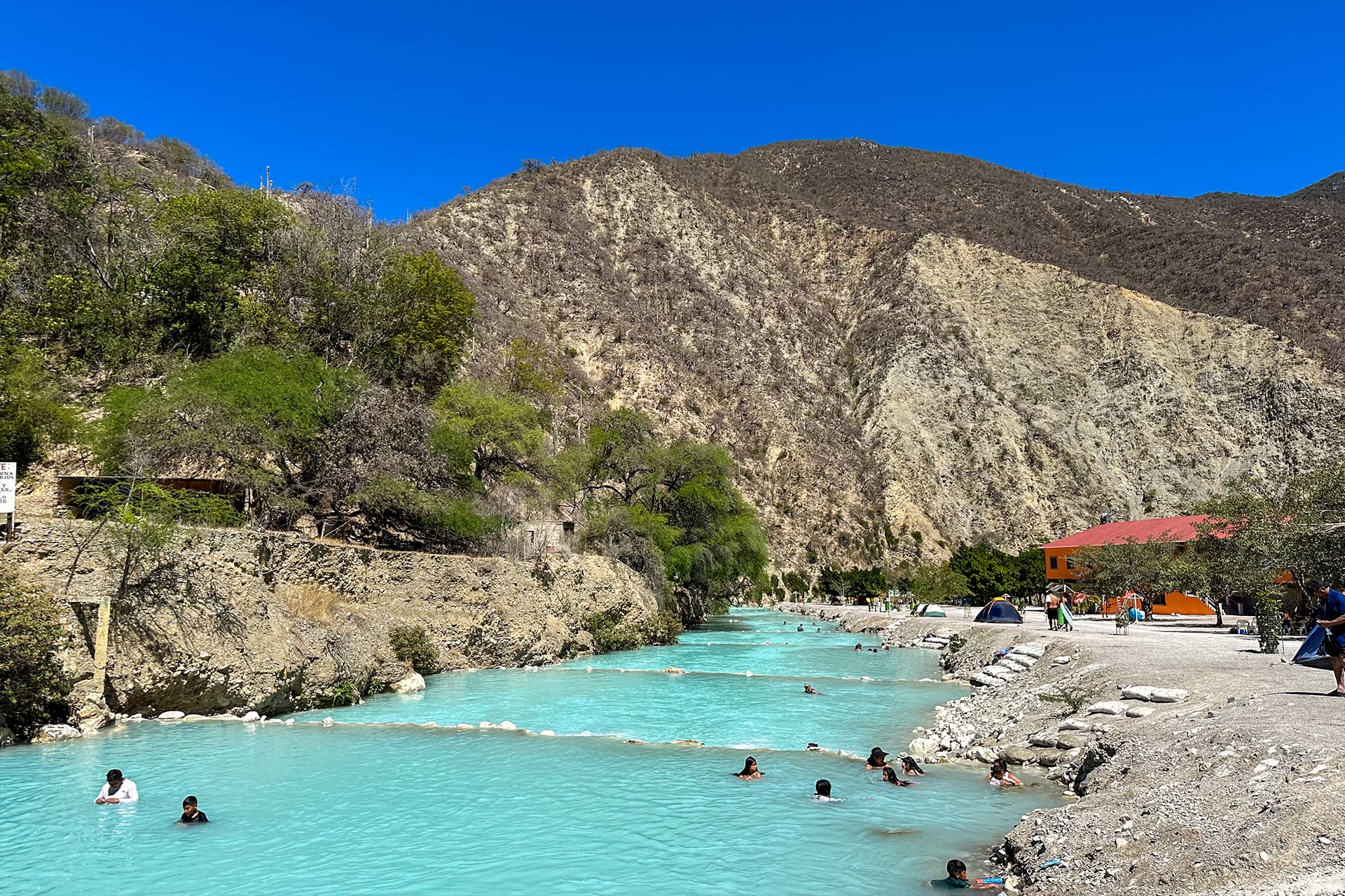 Recorrido por las Grutas de Tolantongo