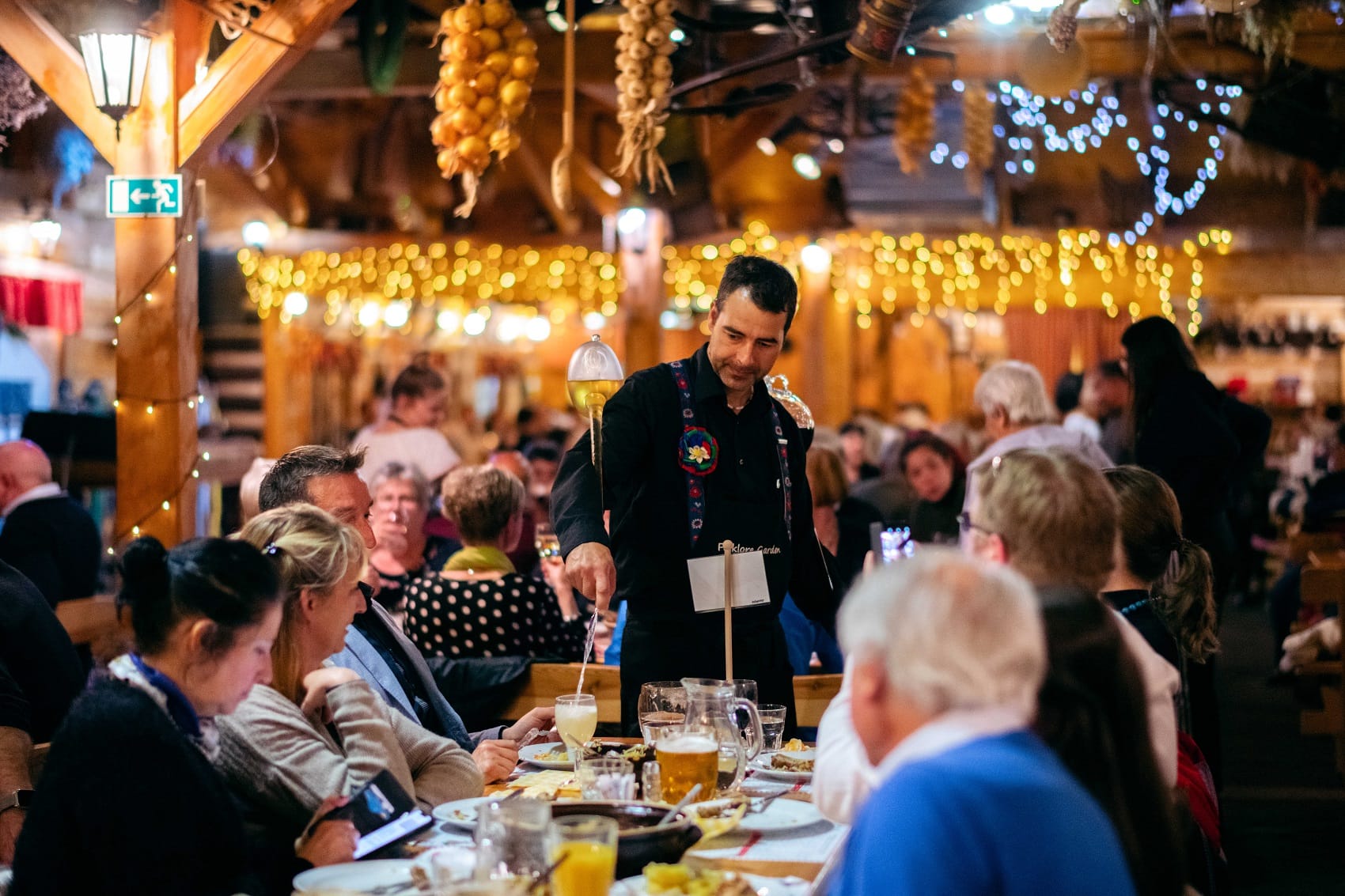 Fiesta Folclórica con Cena
