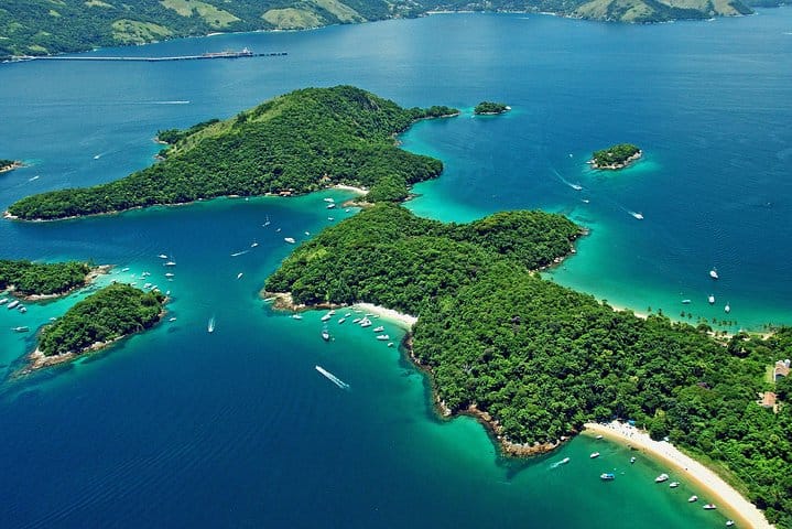 Angra dos Reis: lancha Super Lagoa Azul