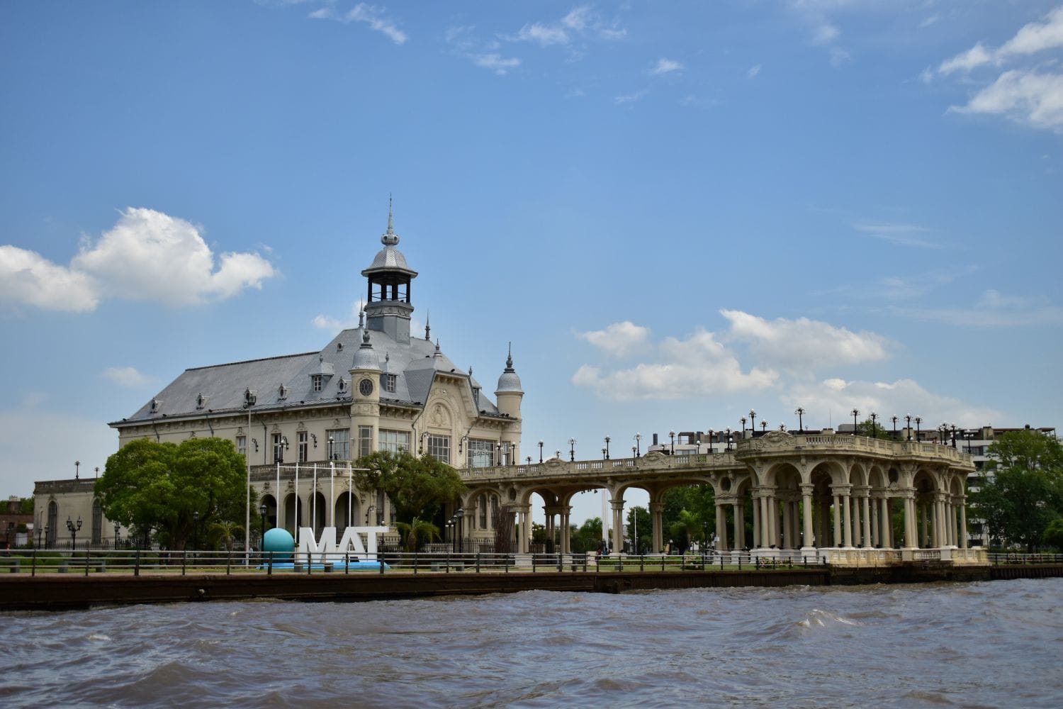 Tigre clássico com almoço: Puerto de Frutos