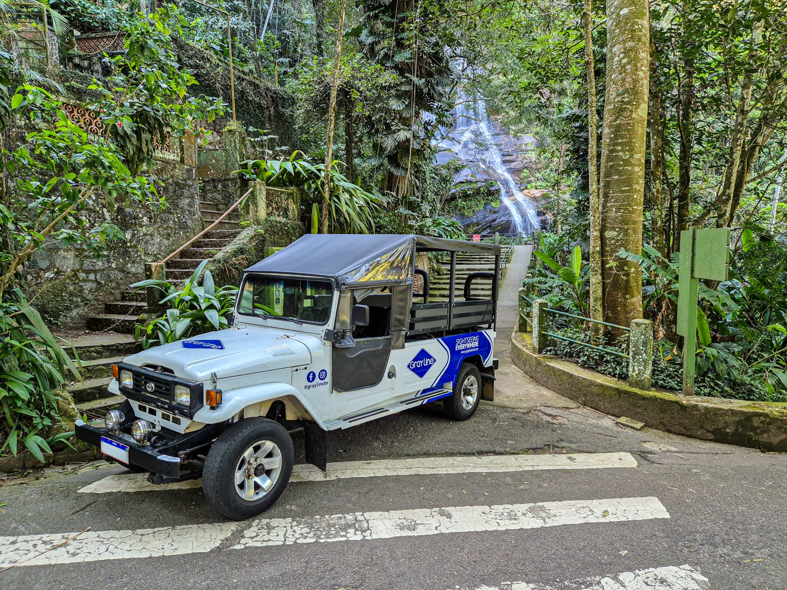Jeep Adventure in Tijuca National Park
