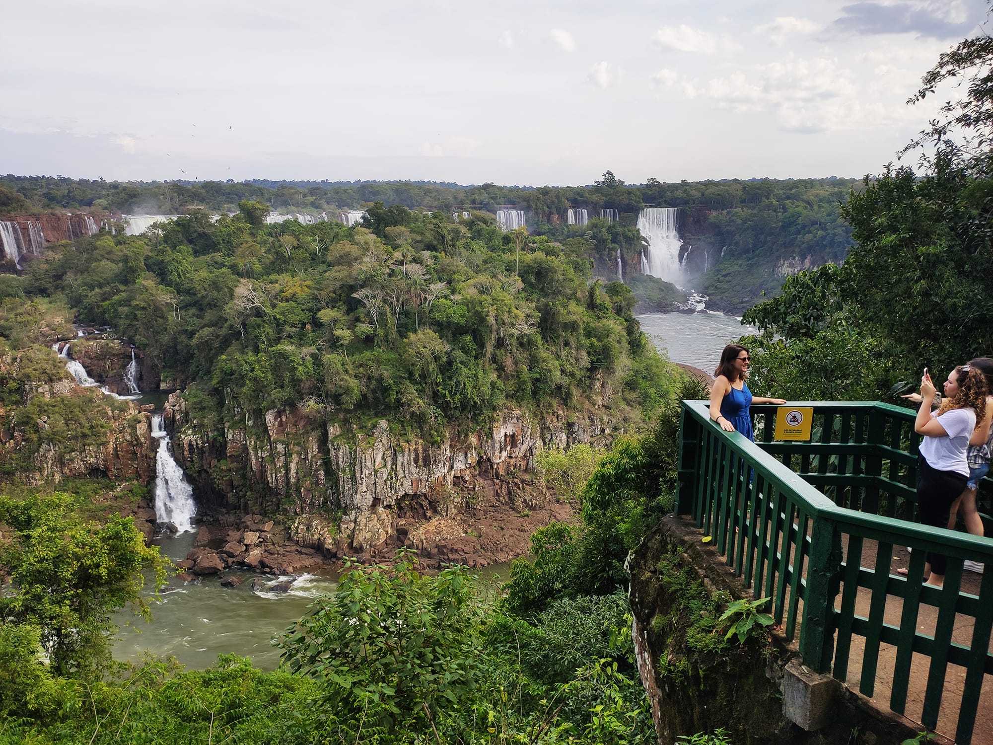 Macuco Safari, helicóptero e Parque das Aves