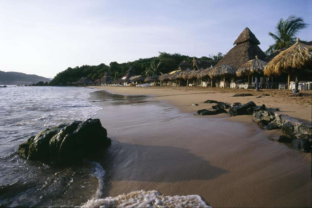 Escapada a la Isla de Ixtapa + Traslados