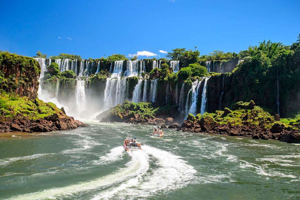 Iguassu Falls with Macuco Floating Safari