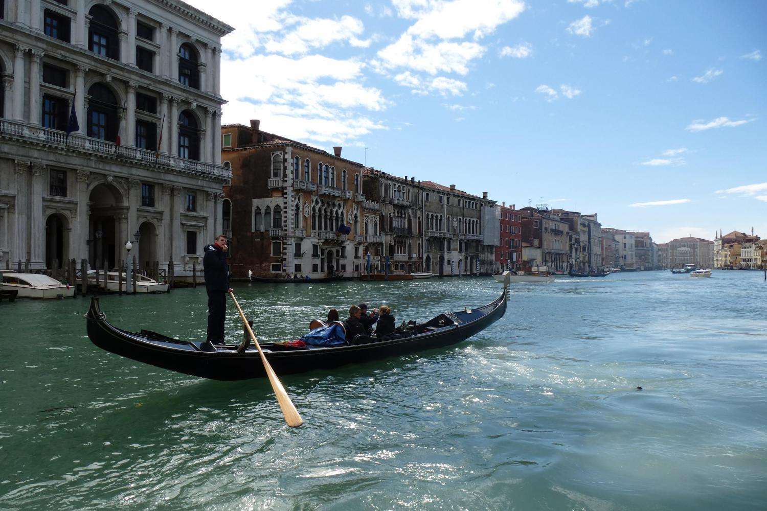 Gondola Ride and Basilica of St Mark - Imagen 3