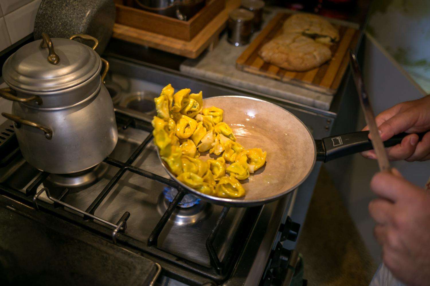 Small-Group Pasta and Tiramisu Class - Imagen 3