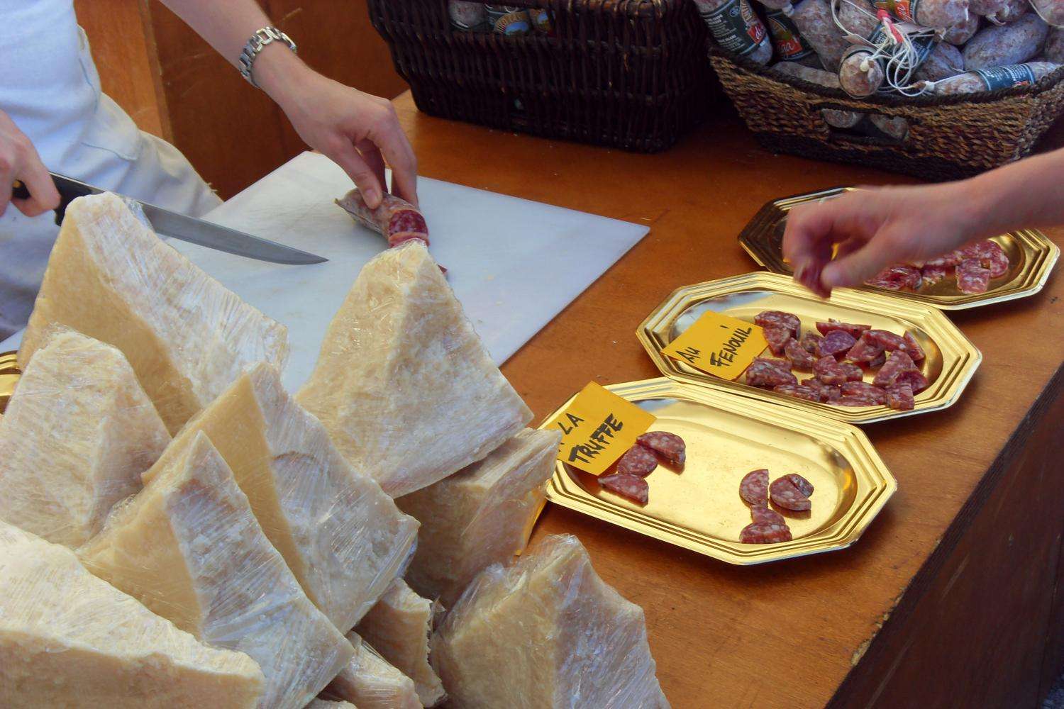 Comida callejera en grupo pequeño en Matera - Imagen 4