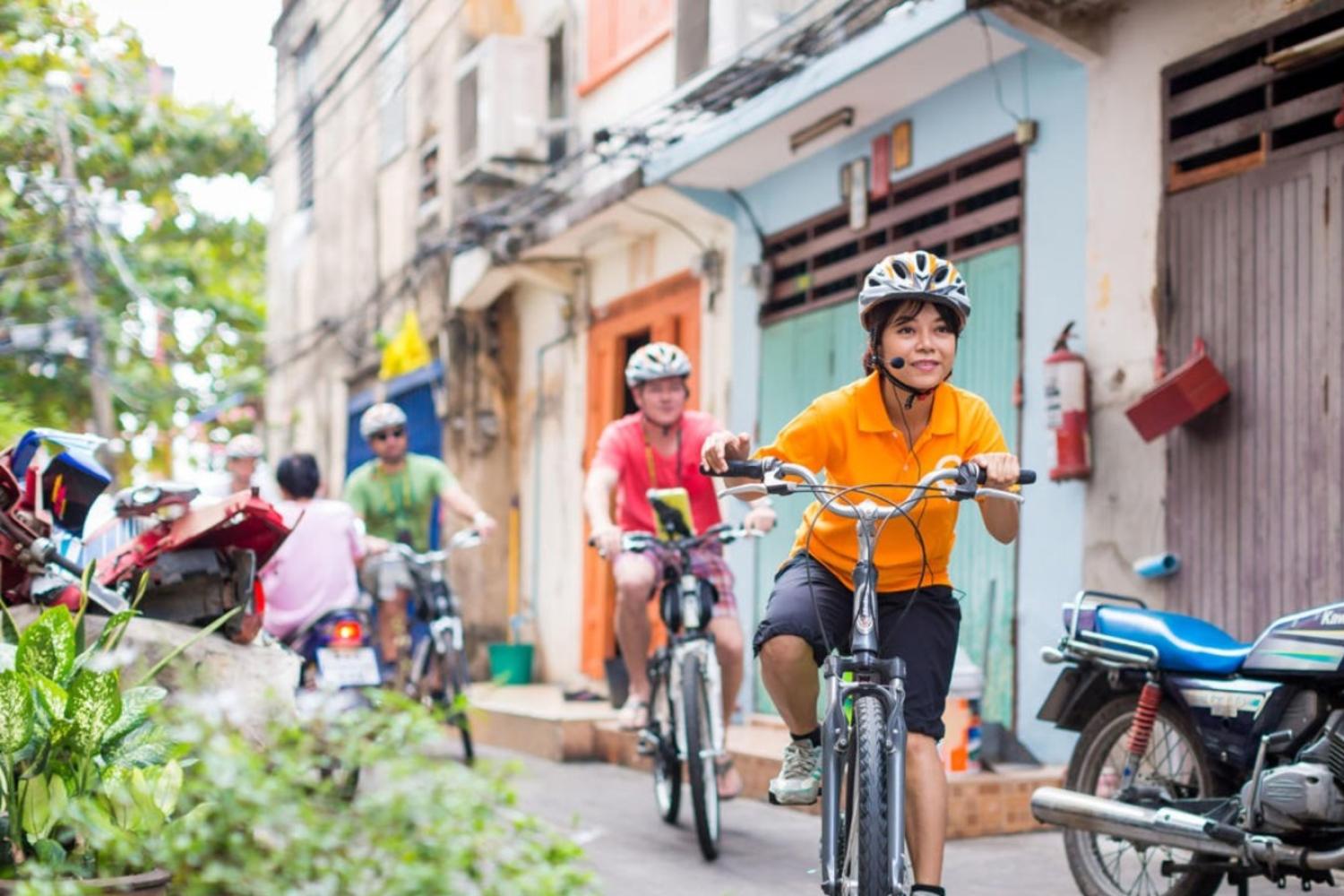 Passeio de bike pelos becos de Chinatown - Imagen 3