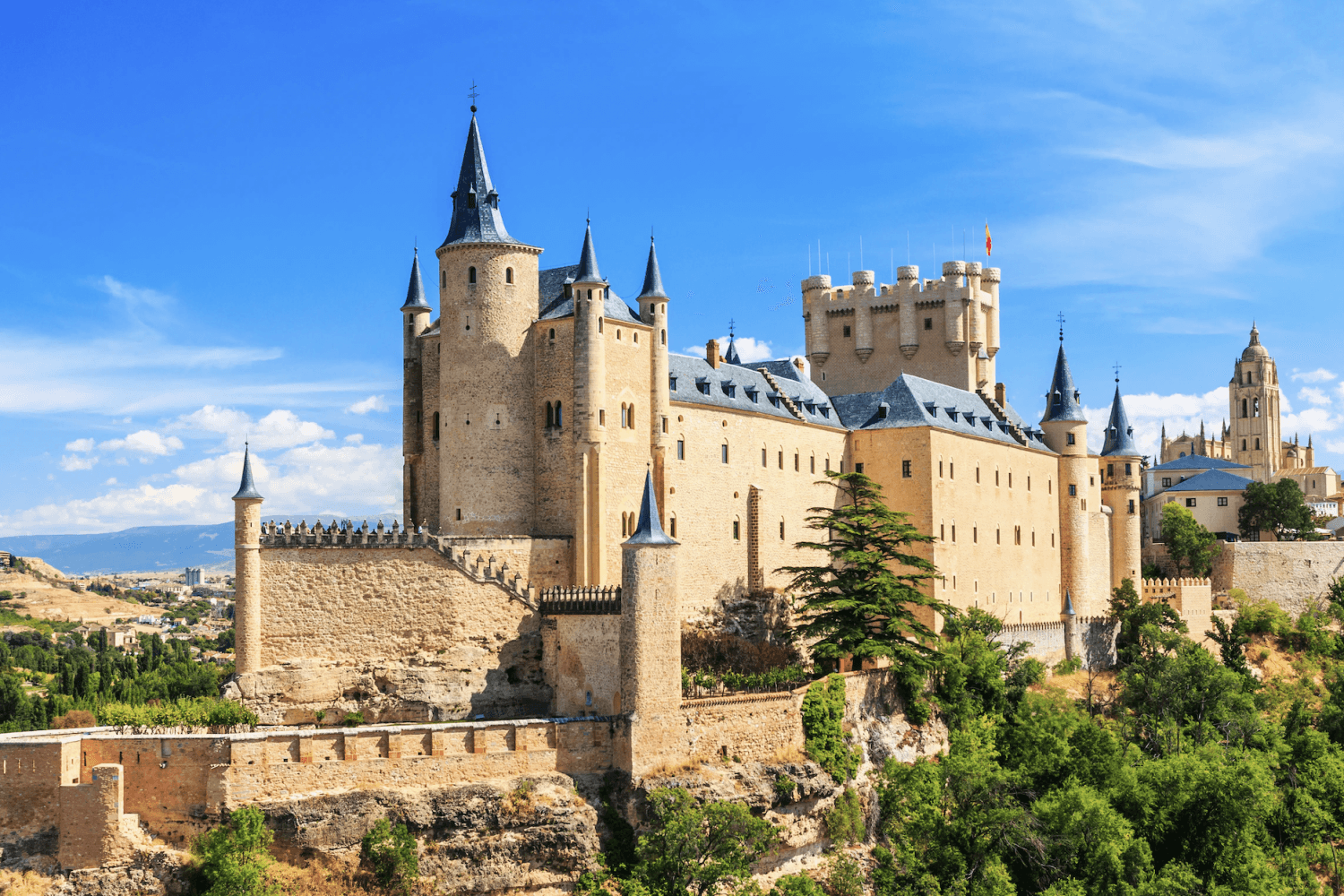 Segóvia, Alcázar e caminhada com trem - Imagen 2