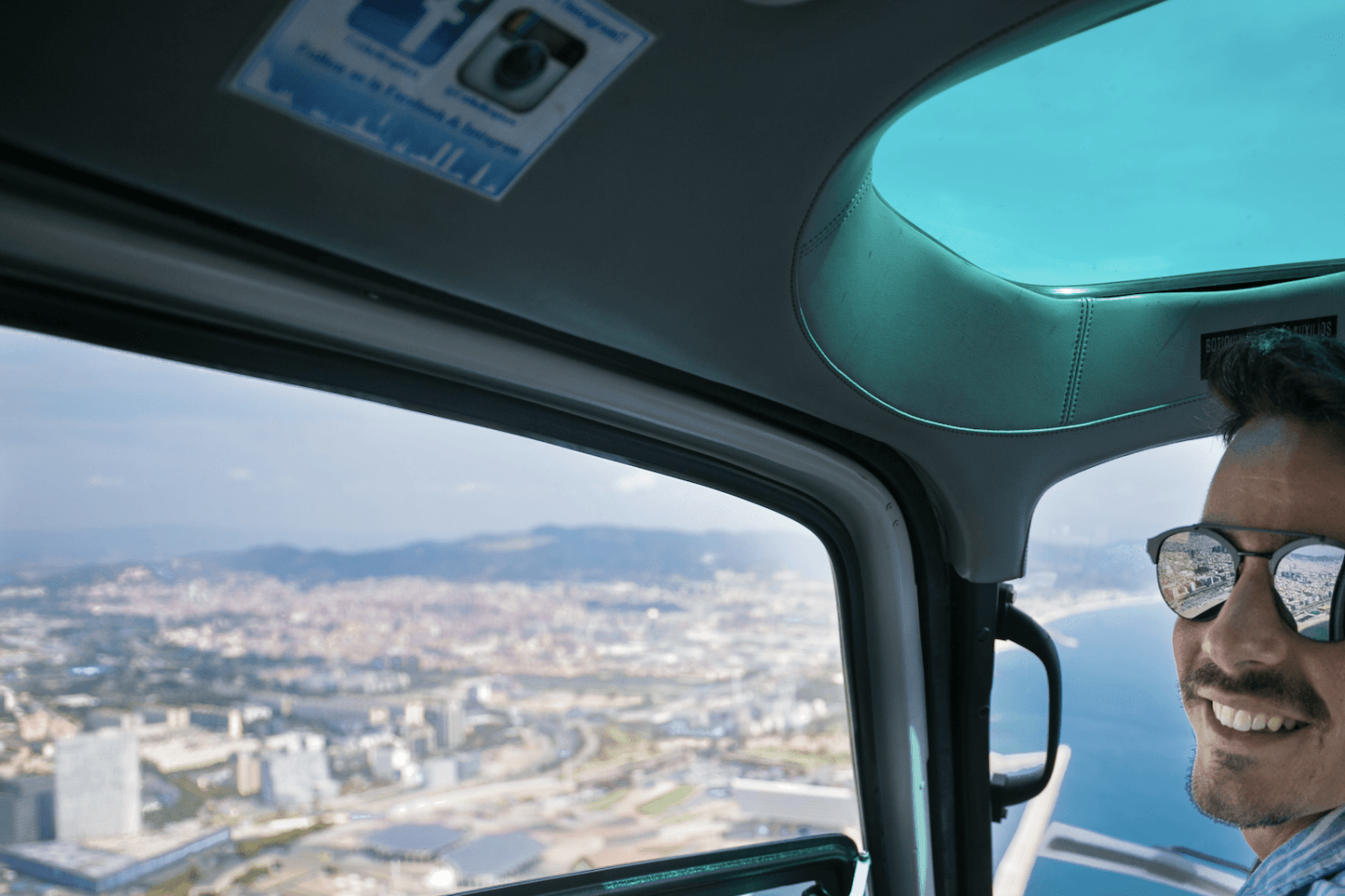 Paseo en barco y vuelo en helicóptero - Imagen 4