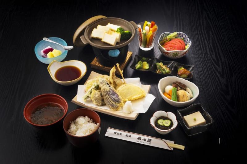 Yakatabune: cruzeiro com jantar - Imagen 3