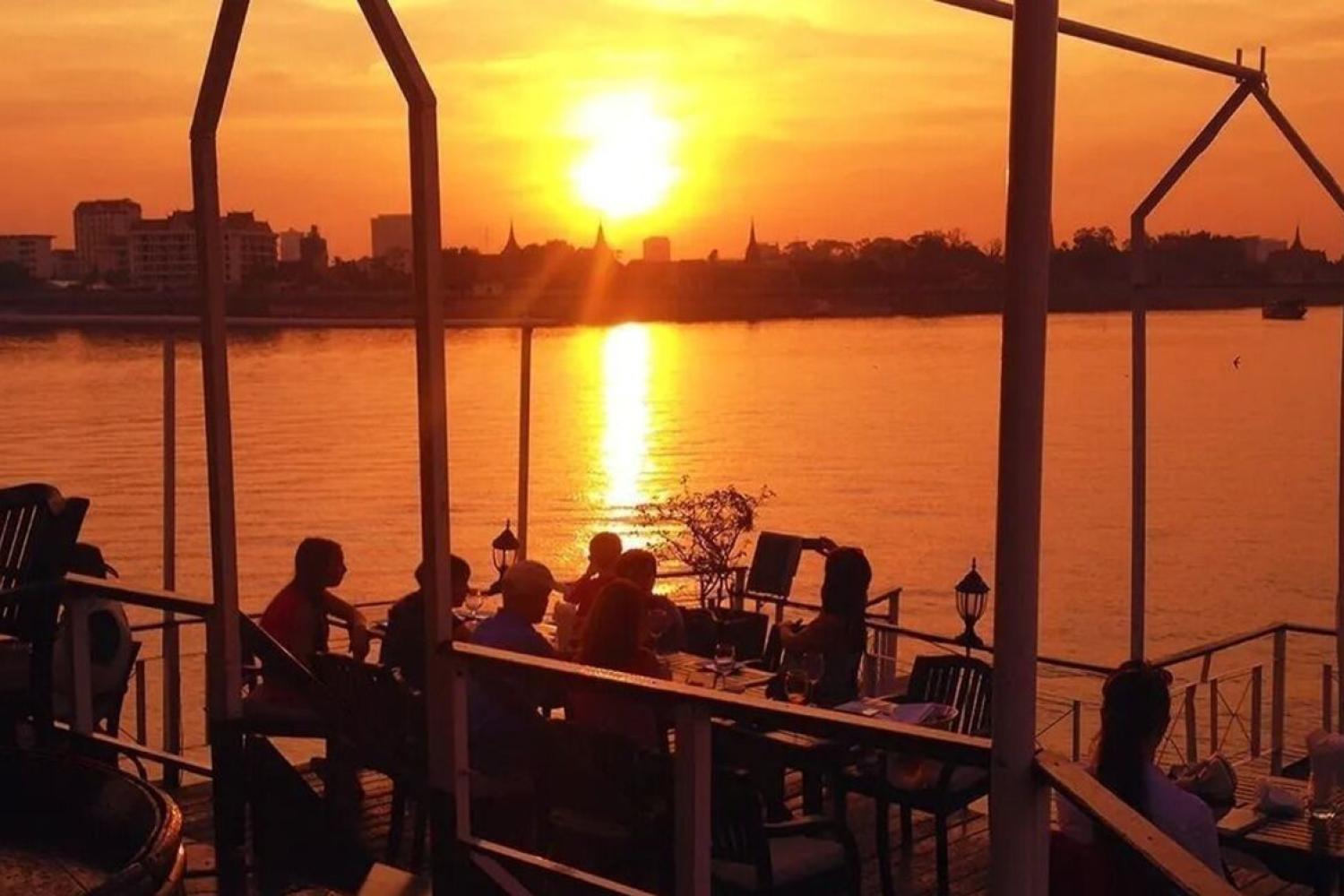 Cruzeiro ao pôr do sol com jantar - Imagen 2