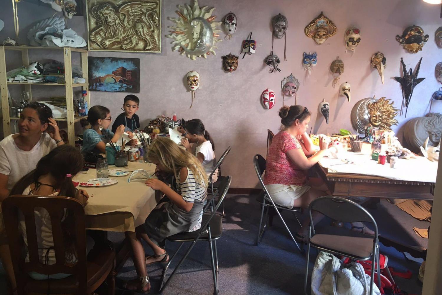 Mask Workshop - Paint your own mask - Imagen 2