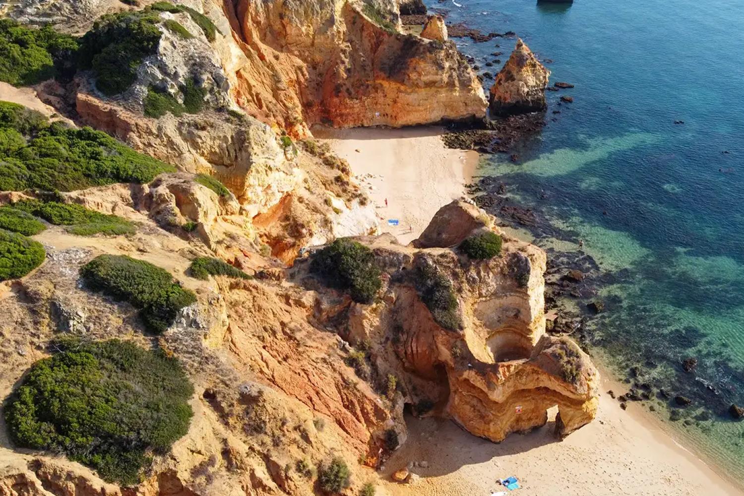 Ponta da Piedade Caves by Catamaran - Imagen 2