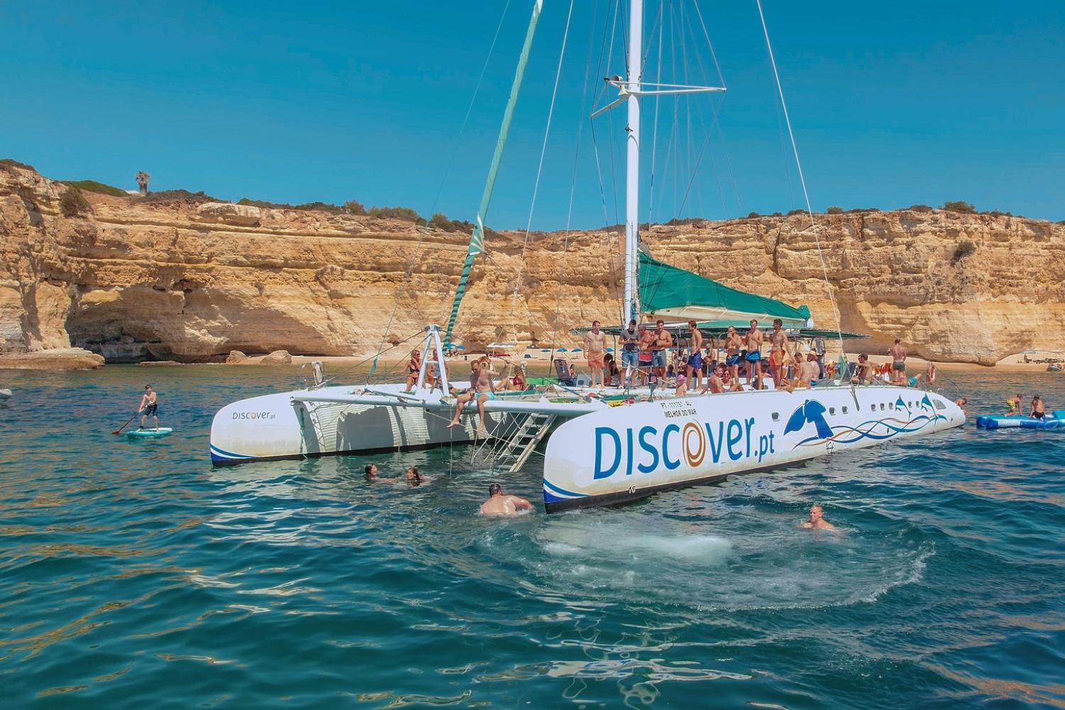 Cuevas de Benagil en catamarán - Imagen 2
