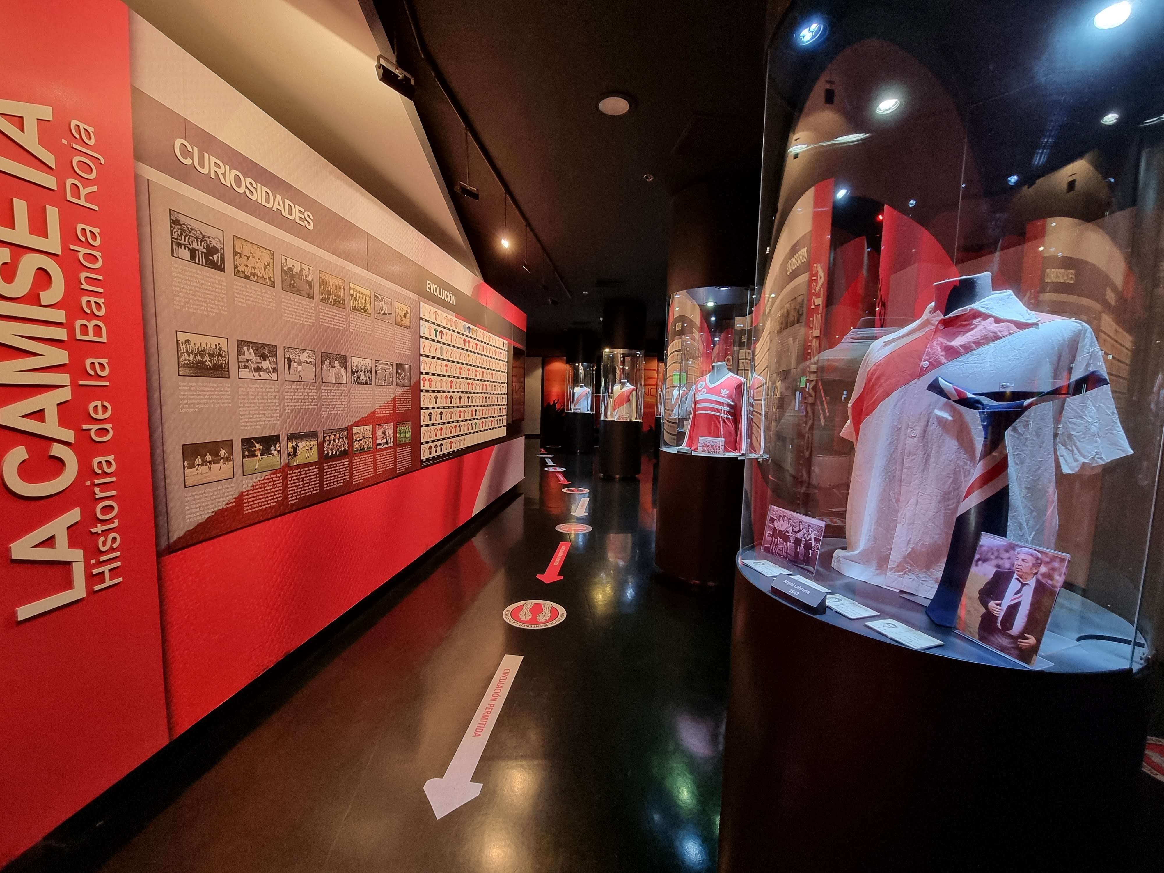 Hop-On Hop-Off Bus + Boca & River Museums - Imagen 3