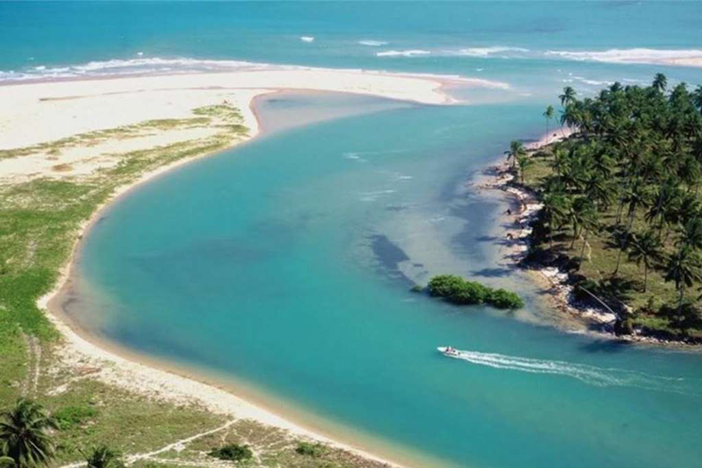 Playa de arena blanca de Duas Barras - Imagen 2