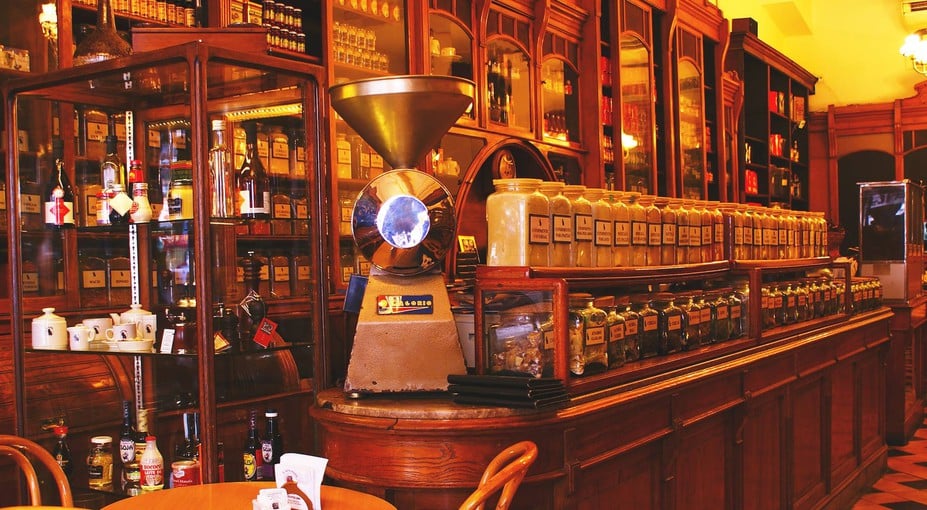 Brunch at El Gato Negro - Notable Bar of the City - Imagen 3