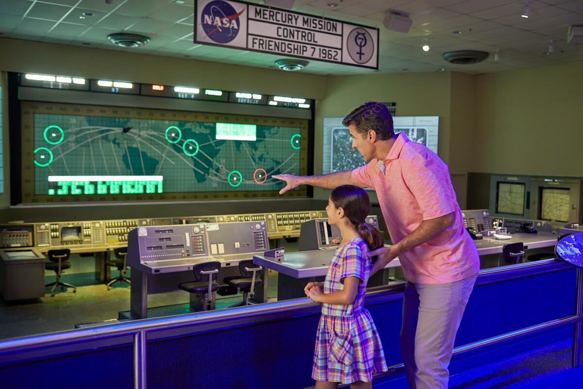 Kennedy Space Center Express y ICON - Imagen 2