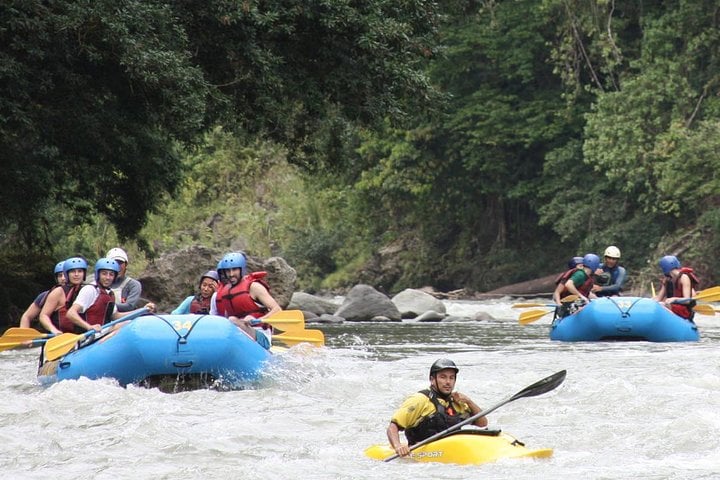 Reventazon River White Water Rafting - Imagen 4