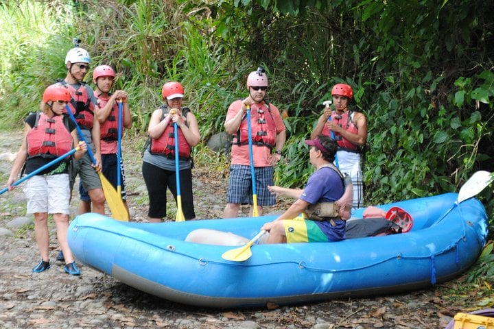 Rafting en el Sarapiquí clase 2-3 - Imagen 4