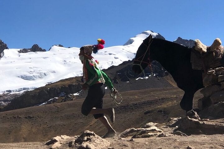 Montaña Arcoíris de Vinicunca desde Cusco - Imagen 2