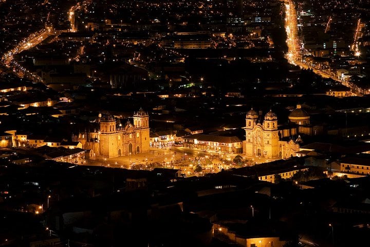 Tour nocturno vibrante de Cusco - Imagen 3
