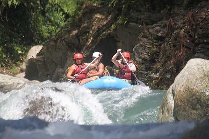 Rafting en aguas bravas desde Manuel Antonio - Imagen 4