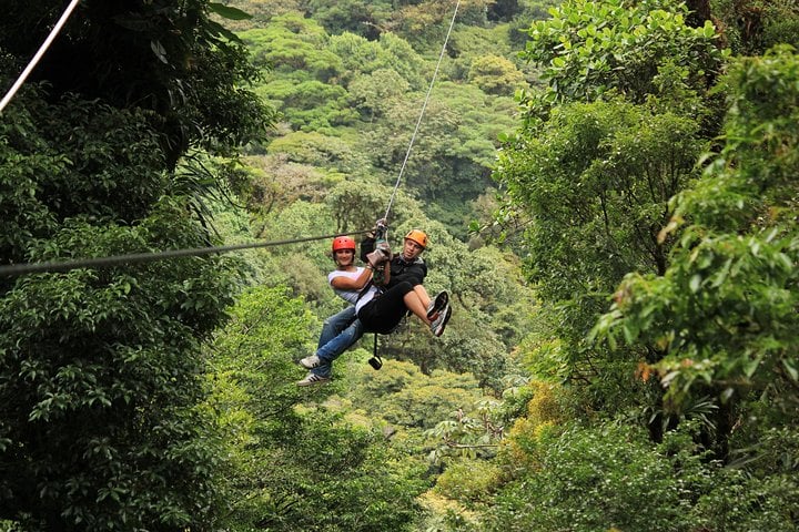 Tirolesa e borboletas em Monteverde - Imagen 2
