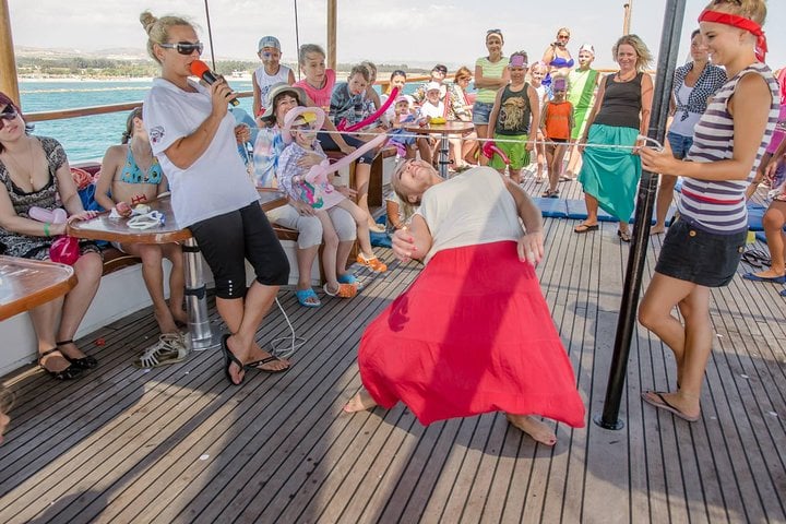 Crucero en barco Jolly Roger desde Pafos - Imagen 3