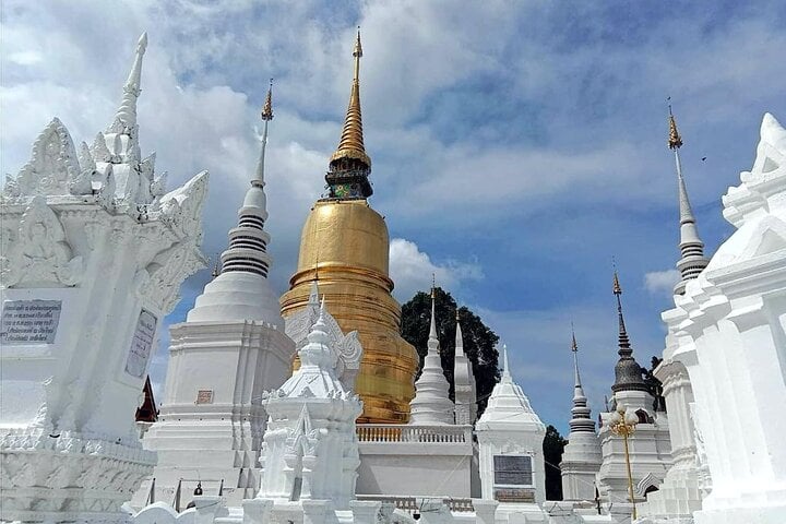 Templos de Chiang Mai en medio día - Imagen 4